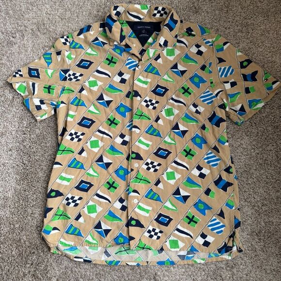 Tommy Hilfiger Men's Short Sleeve Camp Collar Button Down Flag shirt size Large - Picture 1 of 5